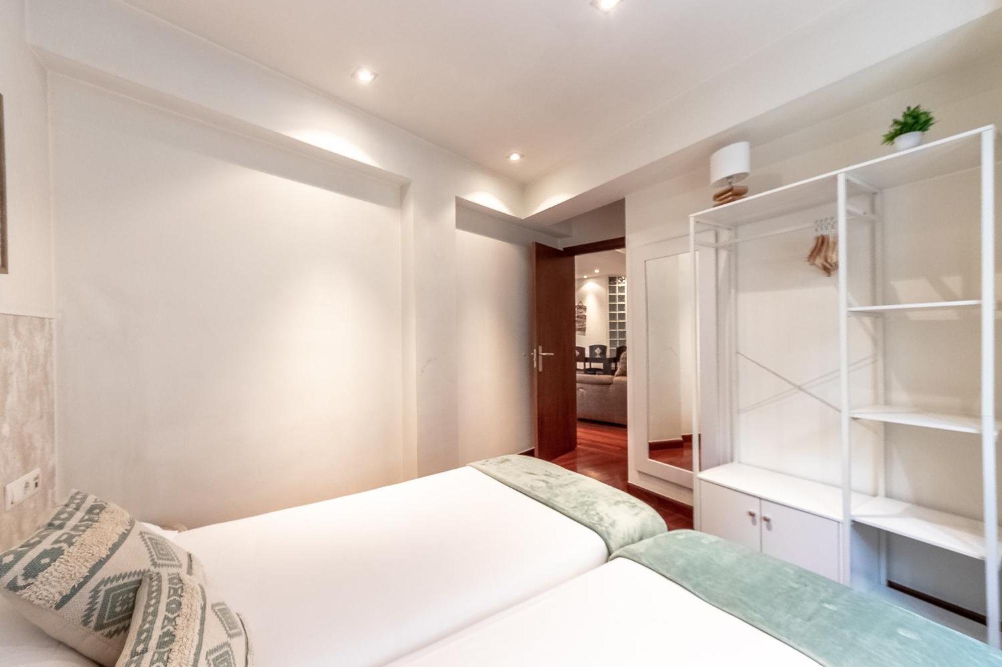 Amplio Y Acogedor Junto A Plaza Zabalburu Apartment Bilbao Exterior photo