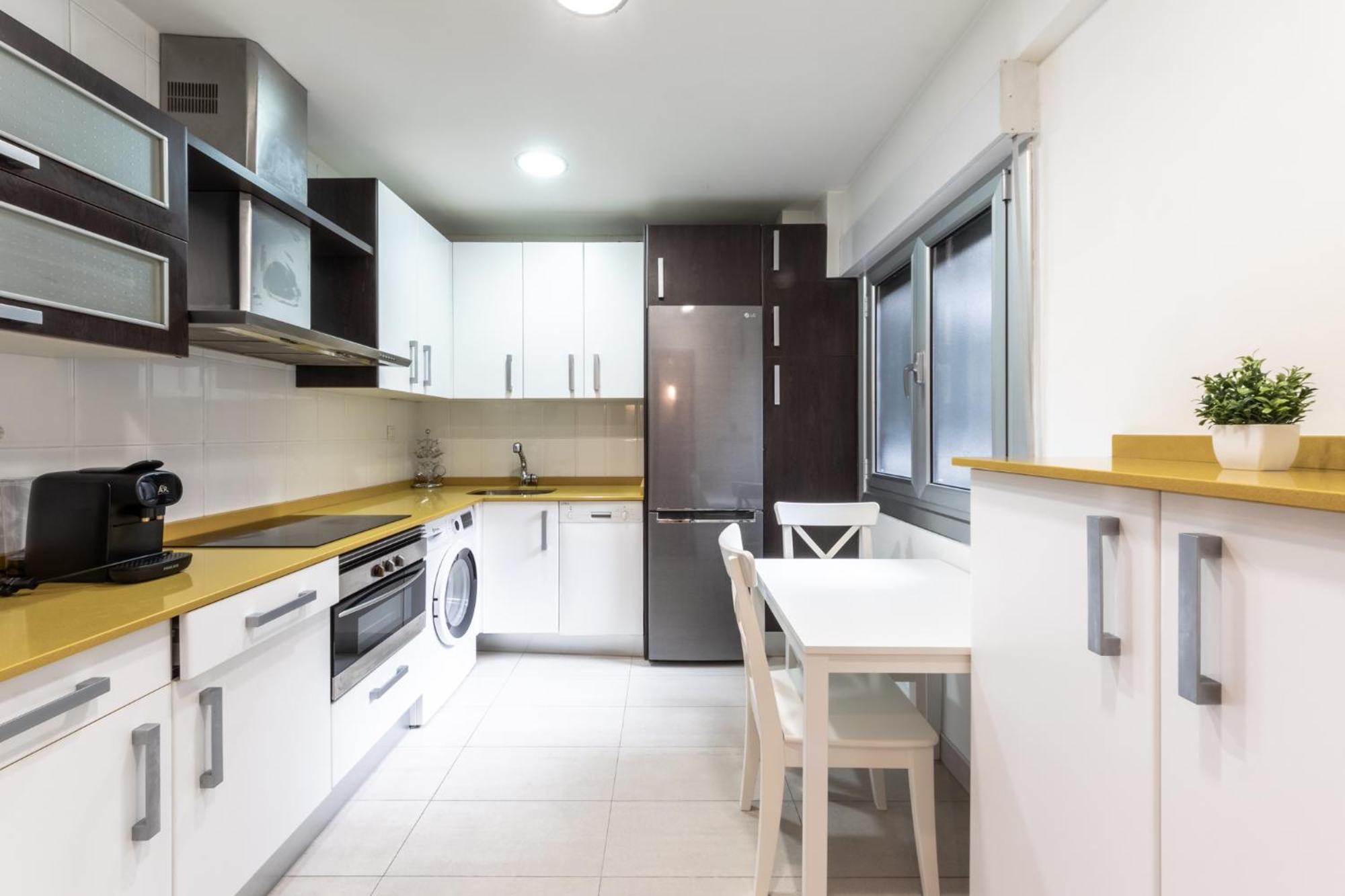 Amplio Y Acogedor Junto A Plaza Zabalburu Apartment Bilbao Exterior photo